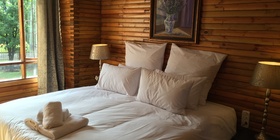 Treelands Abbey: 1 bedroom cabin x 2